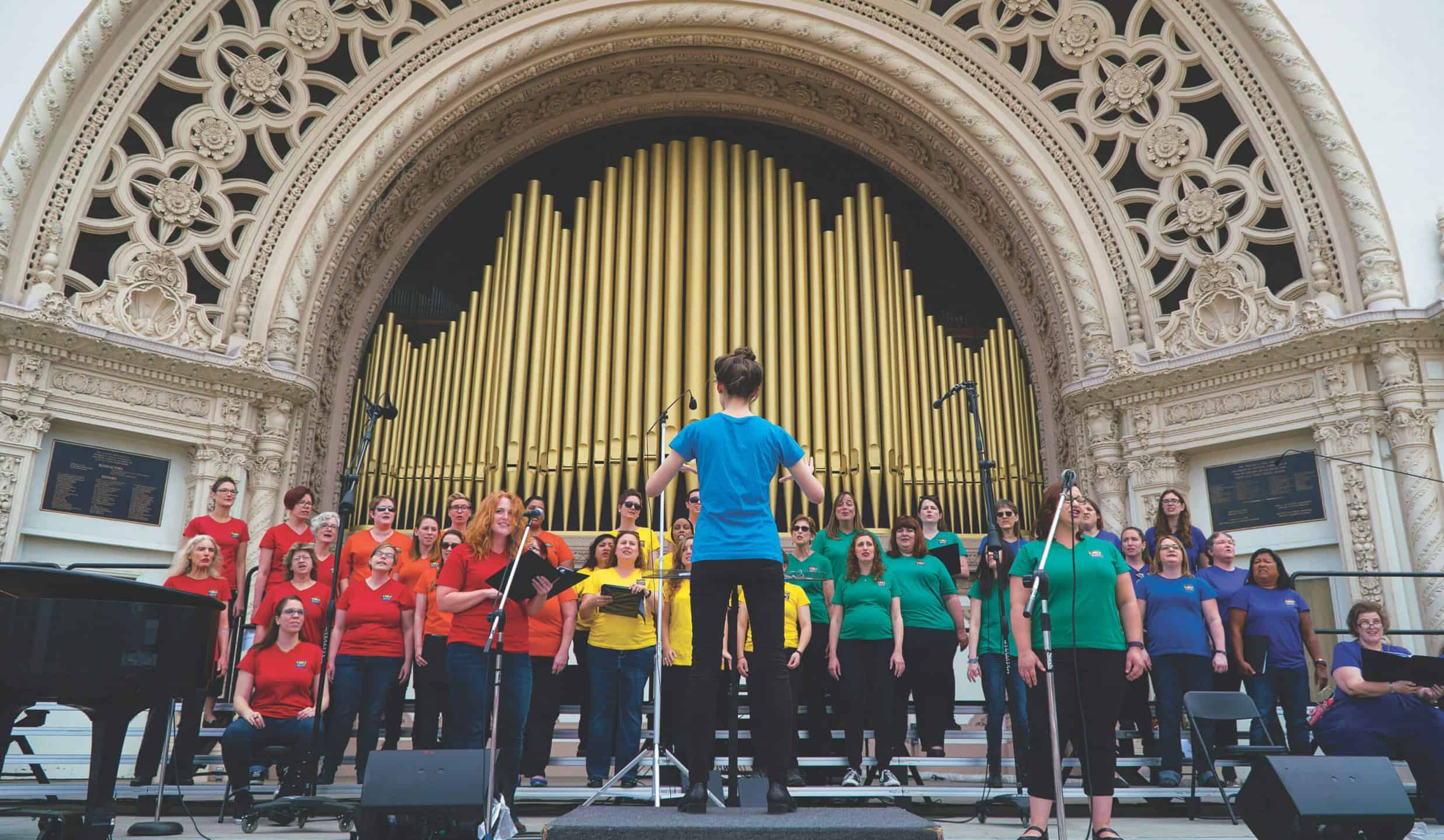 SDWC performing at Balboa Park organ pavillion